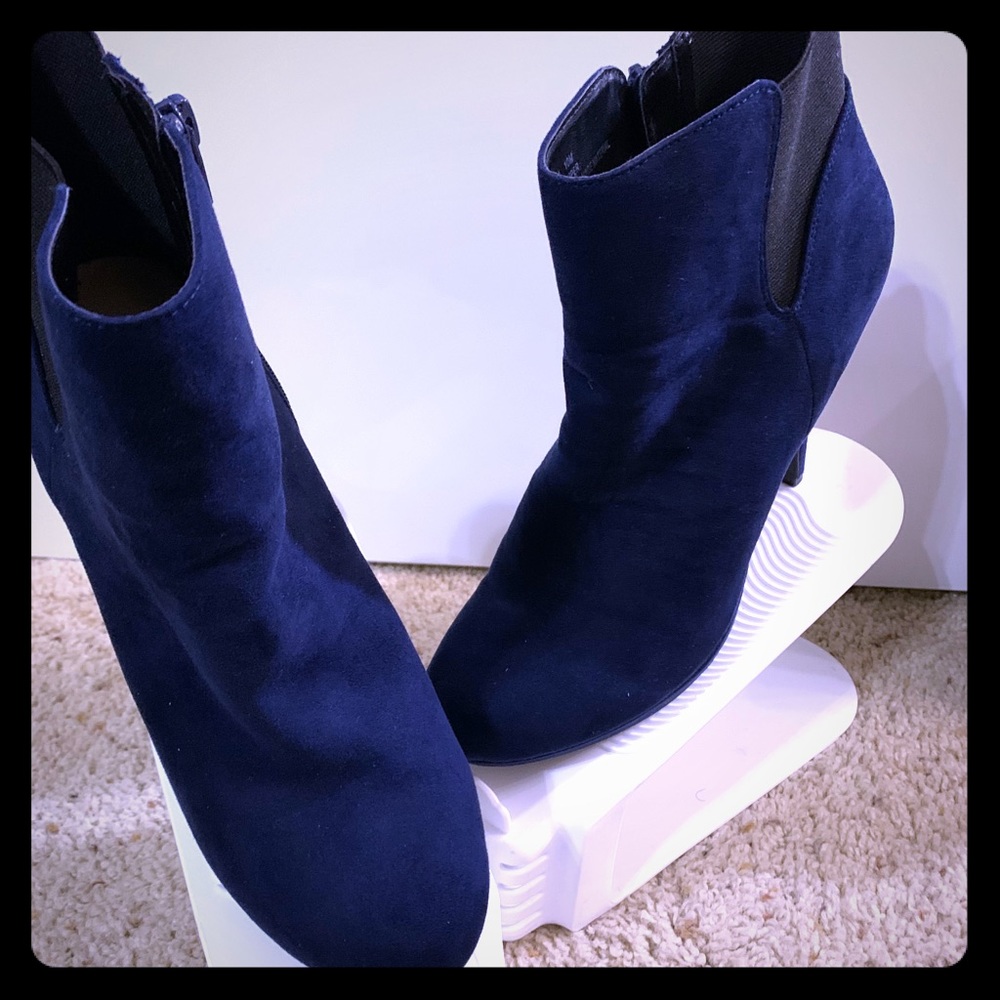 Navy blue faux suede booties